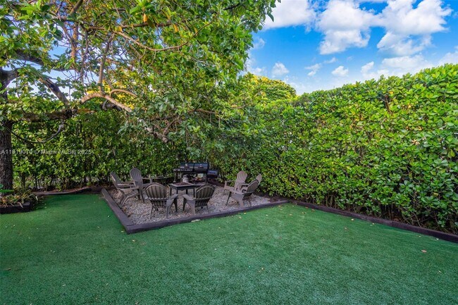 Building Photo - 333 Linwood Dr