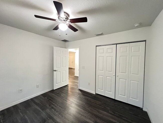 Building Photo - AWESOME 3 BD/2BA Home in Ocklawaha!!!