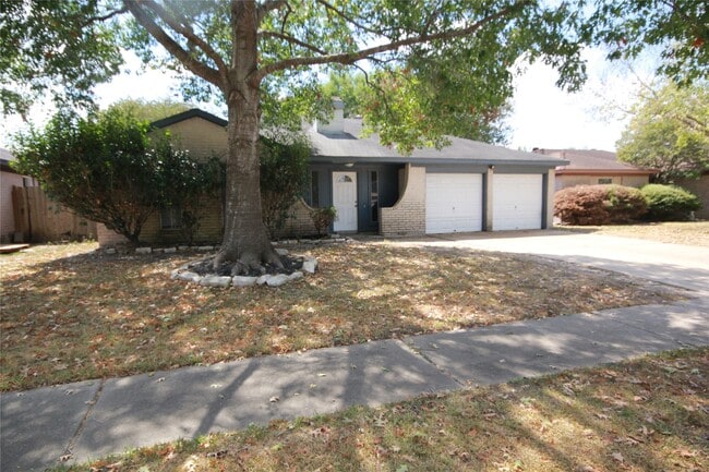 Building Photo - 22619 Braken Carter Ln