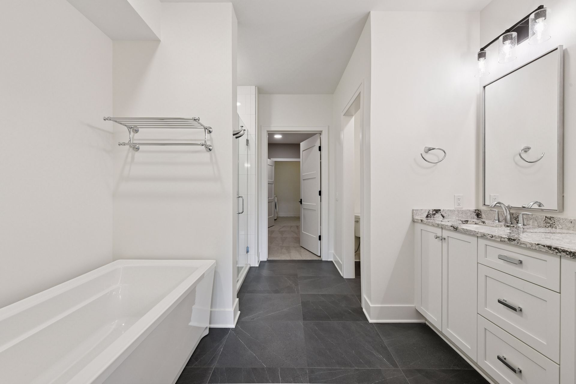 Separate walk-in shower and tub - 222 Ferndale Rd S