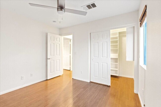 Building Photo - 1708 Cordoba Canyon St