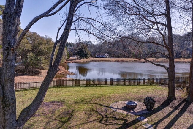 Building Photo - Lovely Home in Seaford