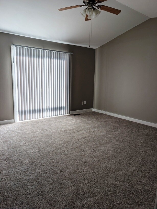 Building Photo - 3501 Christopher Dr NW