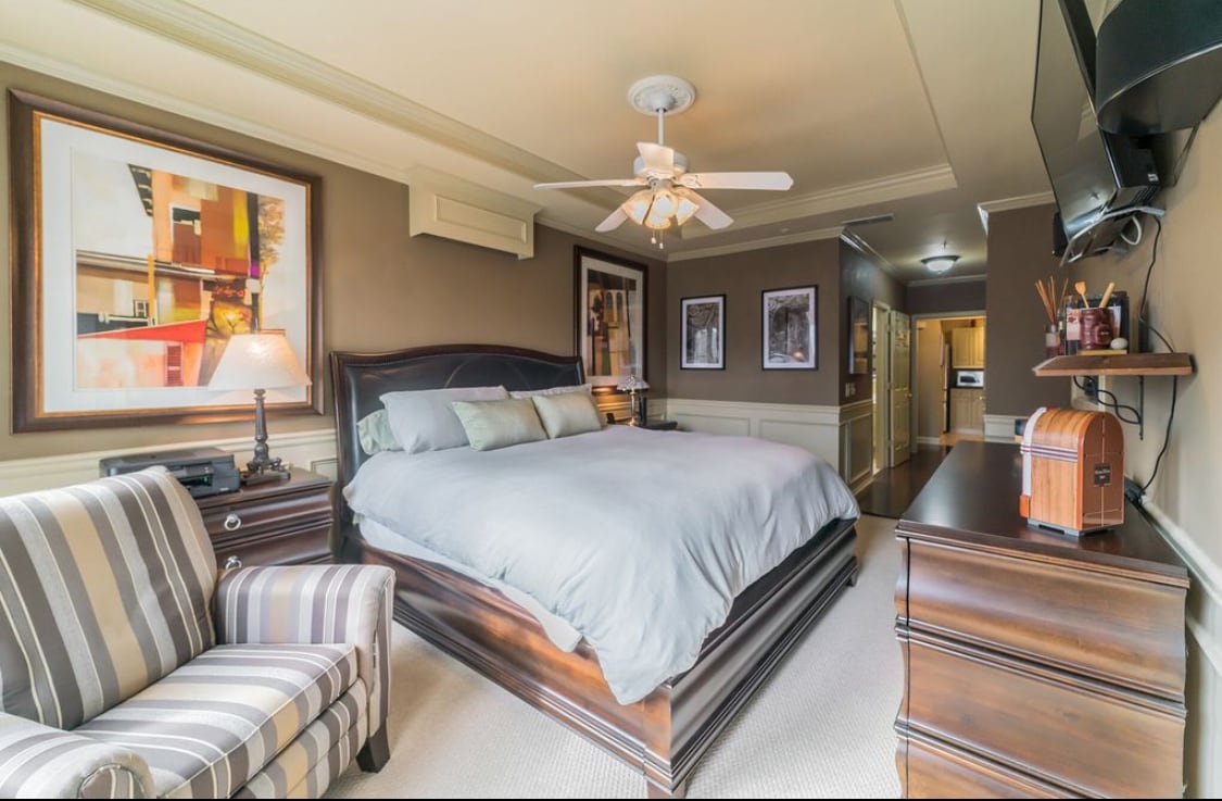 Building Photo - 3334 Peachtree Rd NE