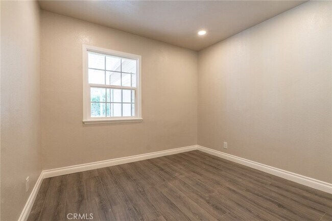 Building Photo - 14043 Mystic St