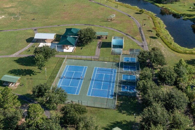 Building Photo - "Coastal Elegance Awaits: Spacious 4-Bed Oasis with Granite Touches on Shipwreck Road"