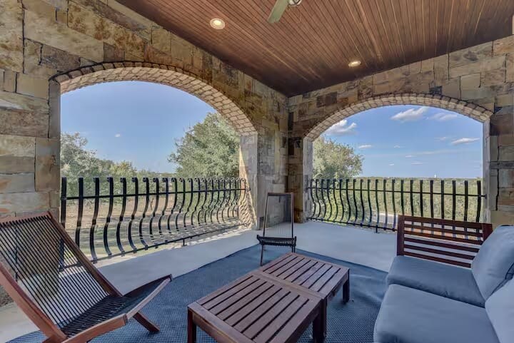 Building Photo - 143 Skyforest Dr