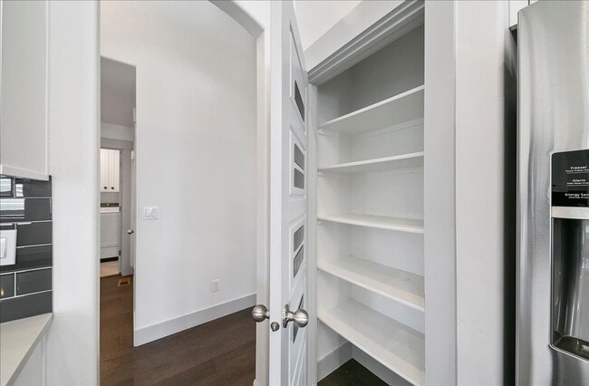 Building Photo - Warm & Welcoming Kuna Rental