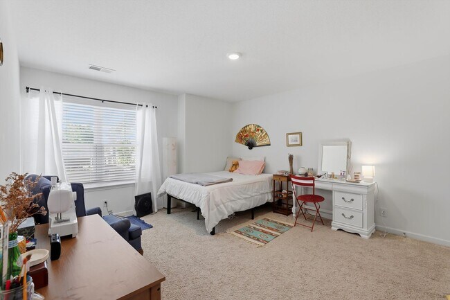 Building Photo - Refined Living in Hardin Valley | Modern Luxury Home with Loft & Outdoor Retreat