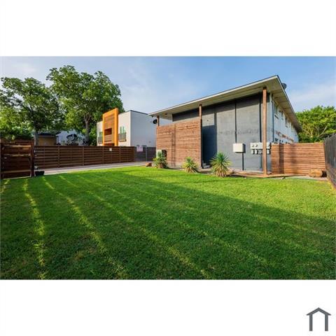 Building Photo - 1417 Bennett Ave