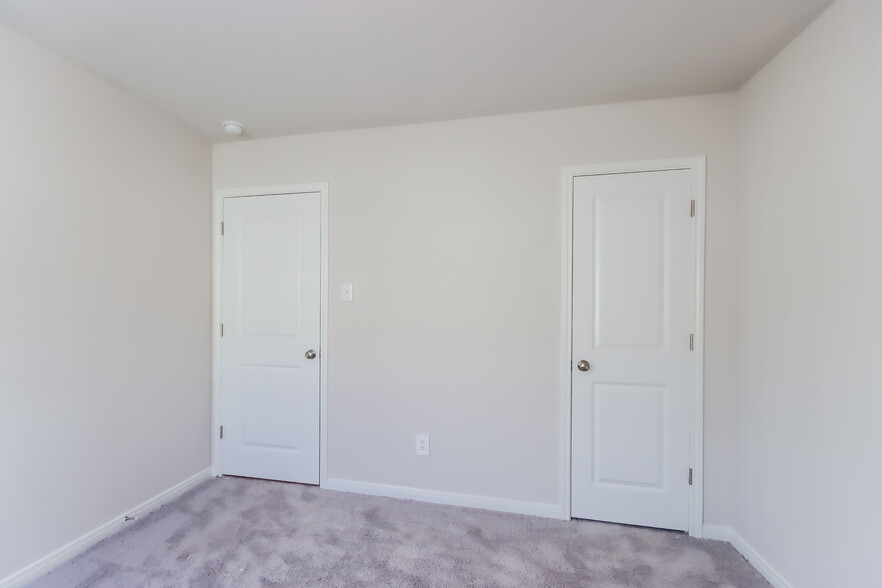 Building Photo - 15606 Briar Forest Dr