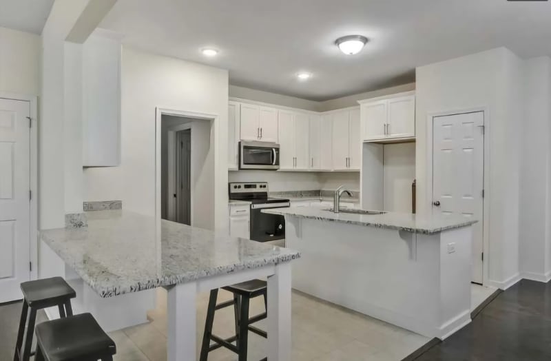 Building Photo - 8200 Canberra Dr