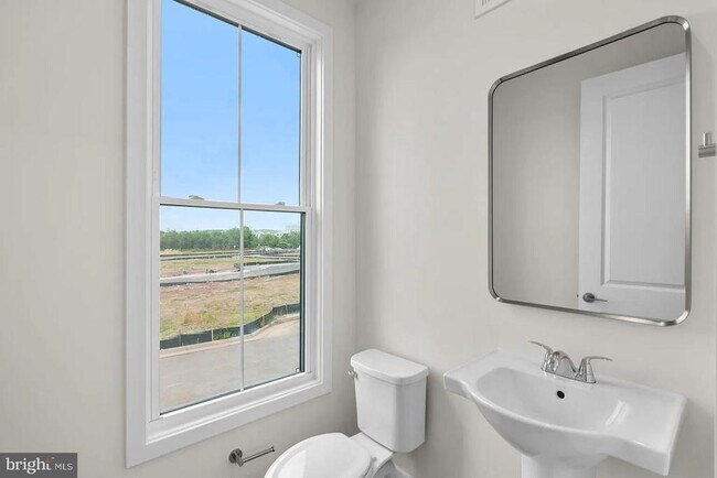 Building Photo - 13916 Aviation Pl