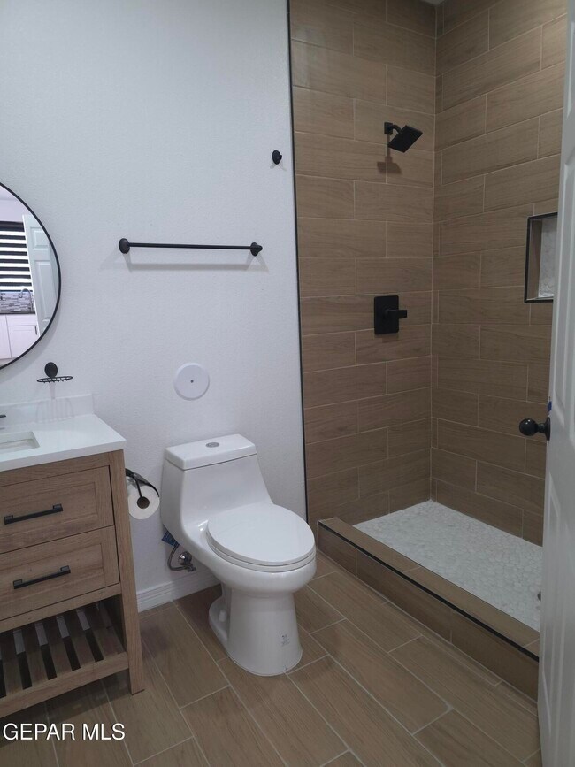 Building Photo - 12742 Acevedo Dr