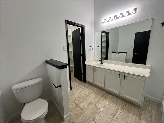 Building Photo - 6304 Spring Ranch Dr