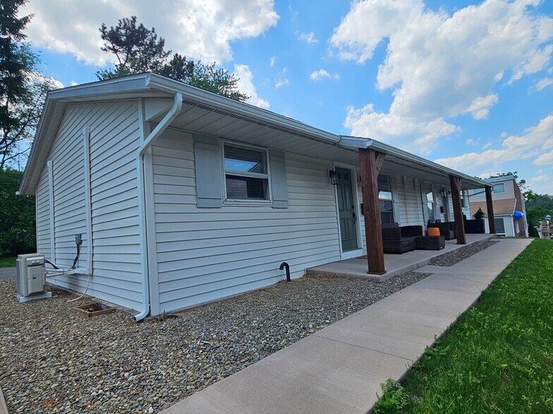 Building Photo - 1026 N Atherton St
