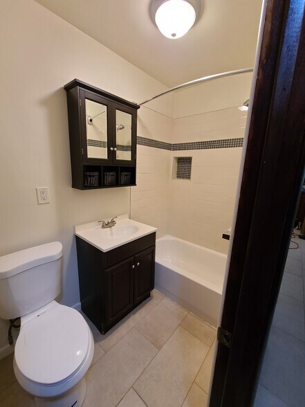 Bathroom - 305 Woodview Ave