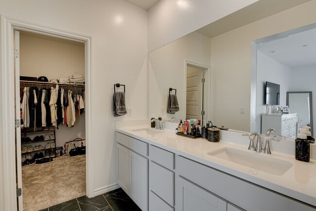 Building Photo - FULLY FURNISHED CONDO IN SUMMERLIN 89138! SHORT TERM!