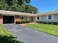Building Photo - 53 Strathmore Village Dr