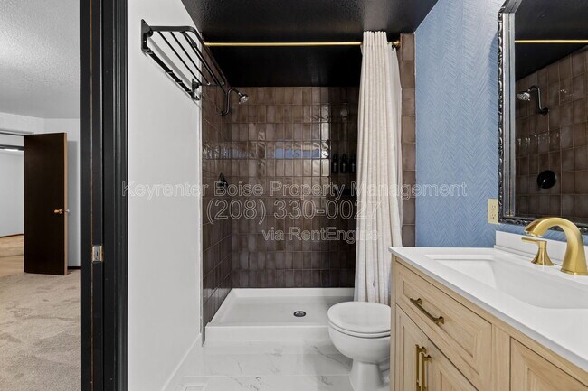 Building Photo - 2698 E Bergeson St