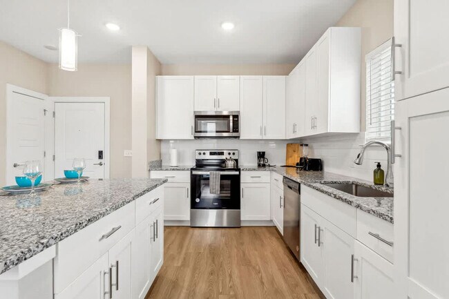 Building Photo - 12630 Dream Fls Cir