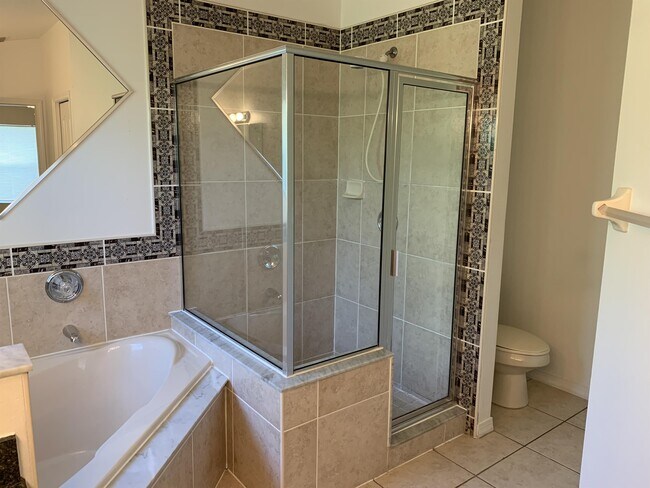 Building Photo - 1251 Creekview Ct