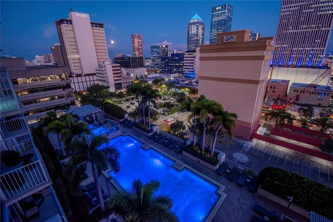 Building Photo - 777 N Ashley Dr