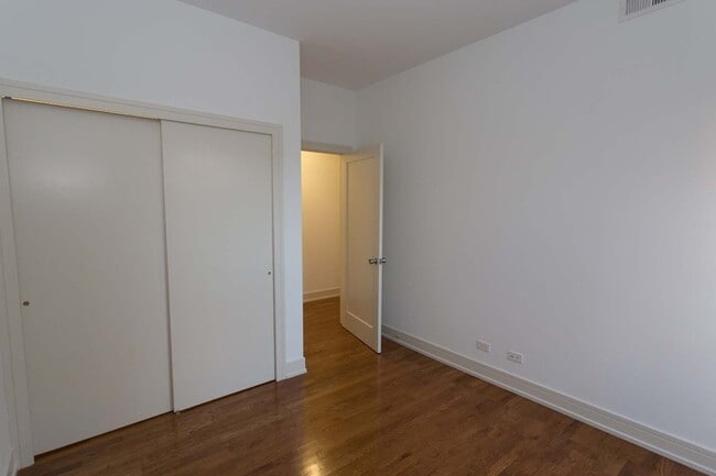 Floorplan - 5234-5244 S. Ingleside Avenue