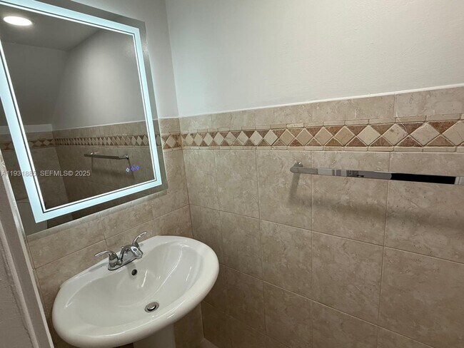 Building Photo - 7835 W 30th Ct