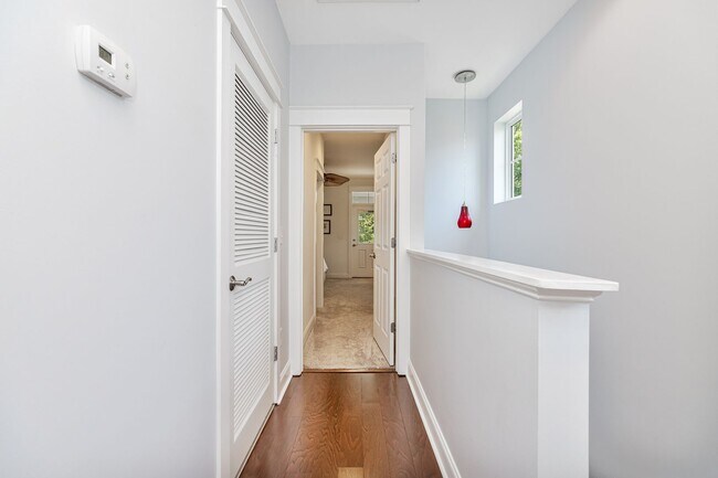 Building Photo - Sweetgrass Square in Market Common