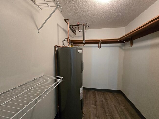 Building Photo - 147 Rawson Rd