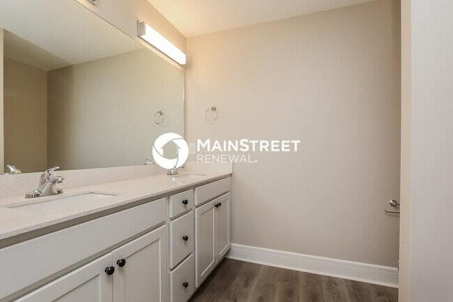 Building Photo - 3 Bedroom Pet-Friendly Home in Gallatin, TN with Main Street Renewal