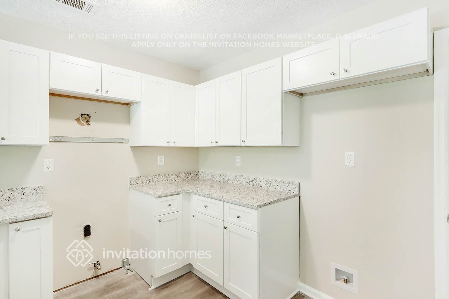 Building Photo - 4469 White City Rd