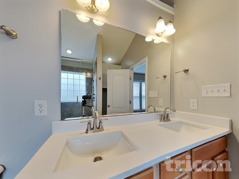 Building Photo - 1029 Steelhorse Dr