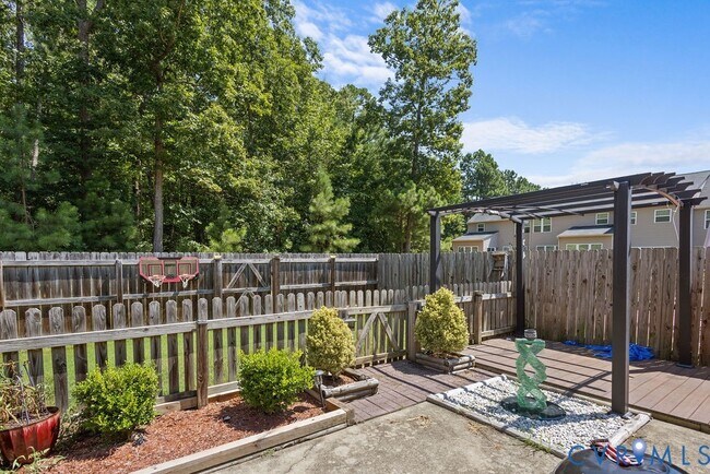 Building Photo - 3414 Avocado Dr