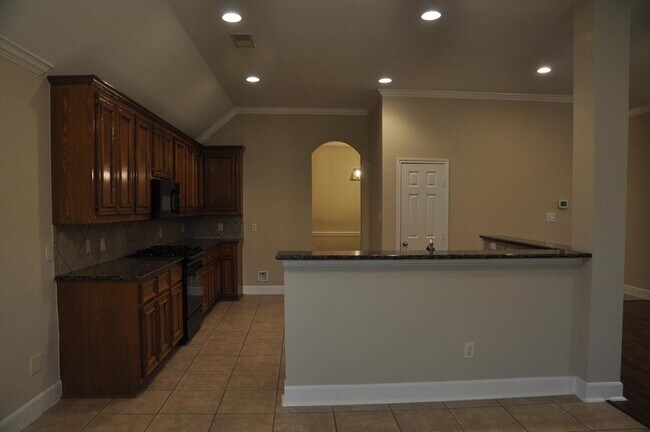Building Photo - 26639 Summerbend Hollow Ln