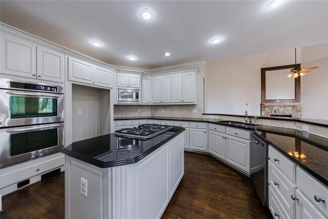 Building Photo - 3320 Moye Trail