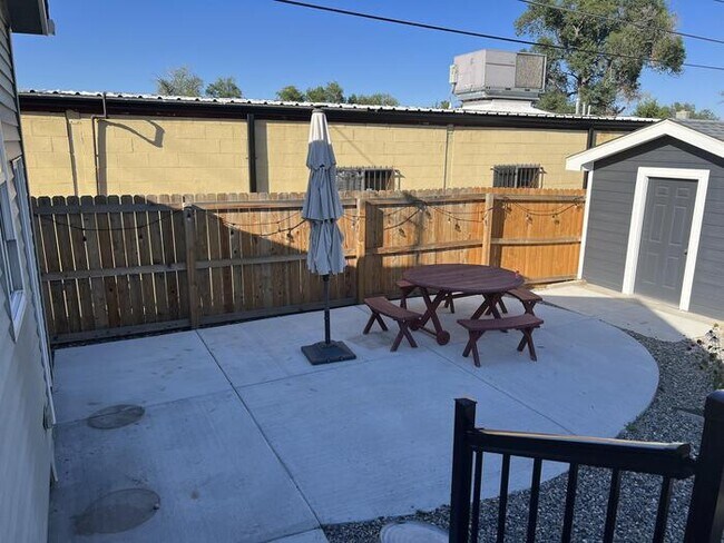 Building Photo - 390 S Garrison St