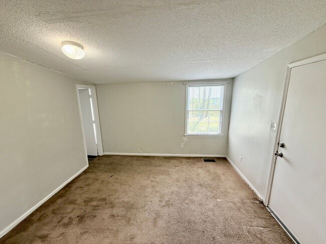 Building Photo - 17113 Green Hill Rd
