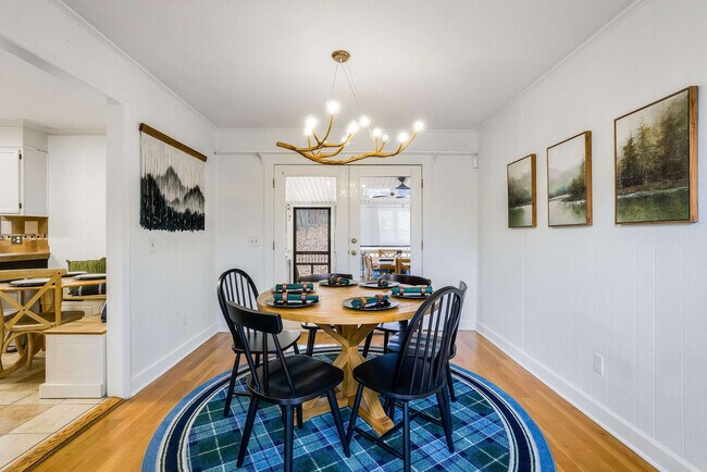 Building Photo - 2964 Hopkins Dr