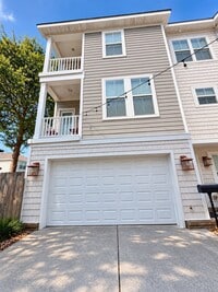 Building Photo - 4631 Lee Ave