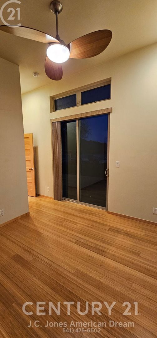 Building Photo - Spectacular Views in the Heart of Applegate Wine Country