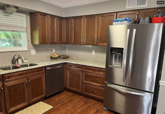 Building Photo - "Charming 2-Bedroom Retreat in Franklin with 1.5 Baths and Cozy 1244 Sq Ft Layout!"