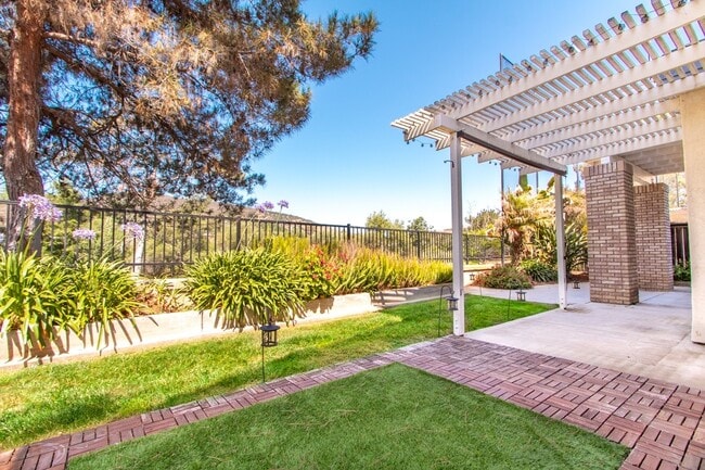 Building Photo - Elegant 4 Bed / 3 Bath House in Twin Oaks Valley Ranch/ San Marcos!