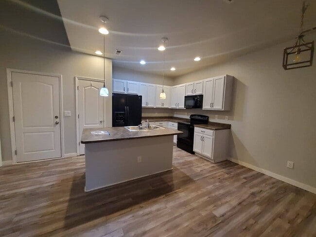 kitchen - 1370 Gold Hill Mesa Dr