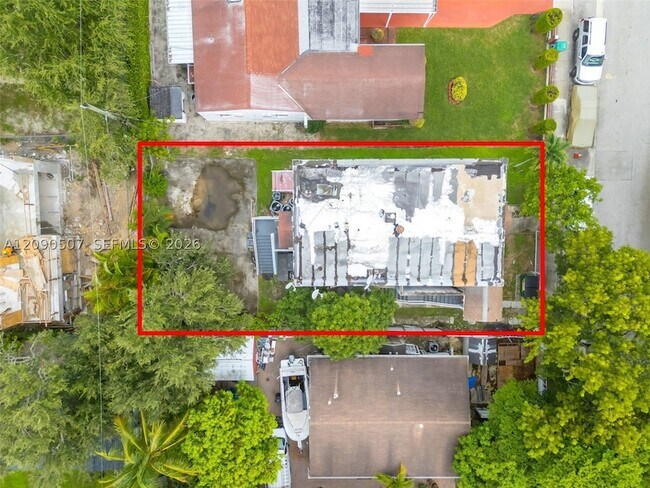 Building Photo - 285 NW 44th St
