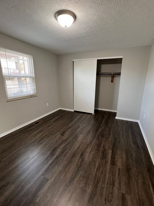 Building Photo - *RENT SPECIAL* Updated 2 Bedroom 1.5 Bathroom Condo with a partially finished basement