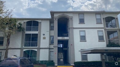 Building Photo - 2BD/2BA Condo in Bella Terra - Priced to R...