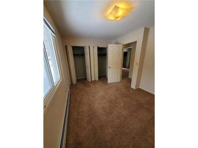 Building Photo - 4474 Denbigh Rd