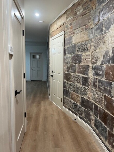 Main Entry and Hallway - 1389 E 43rd St